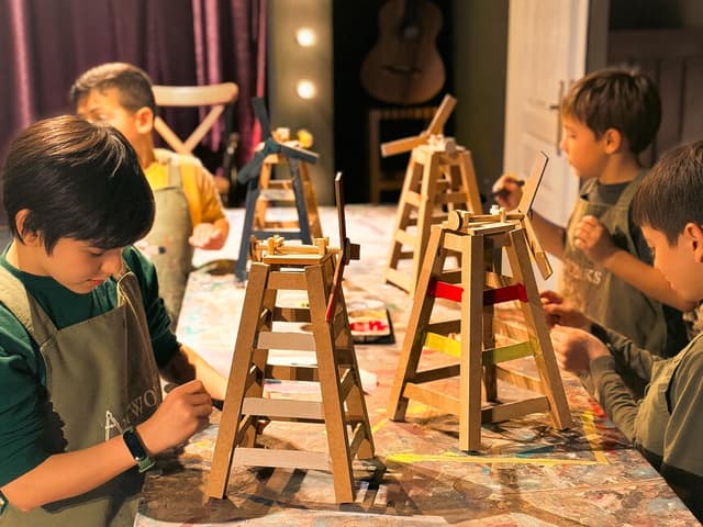 Üsküdar'da çocuk ve ebeveyn ahşap atölyesi