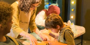Üsküdar'da çocuk ve ebeveyn ahşap atölyesi